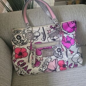 Coach Poppy Graffiti Floral Art Bag 16306